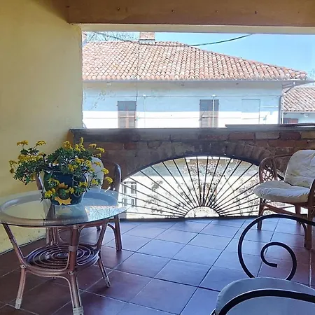 Apartment In Mit Garten- Terrasse Und Grill By Interhome *