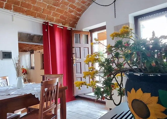 Appartement In Mit Garten- Terrasse Und Grill By Interhome