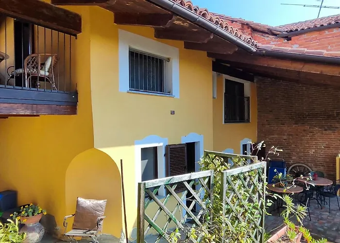 Apartment In Mit Garten- Terrasse Und Grill By Interhome