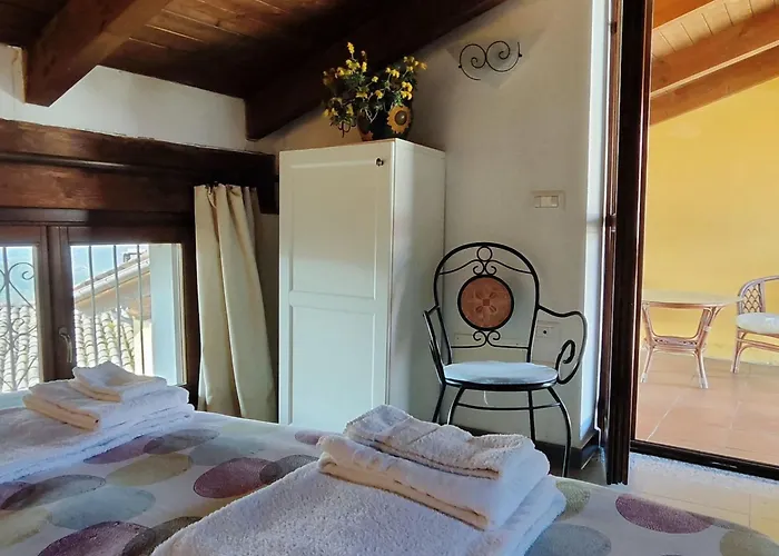 Appartement In Mit Garten- Terrasse Und Grill By Interhome *